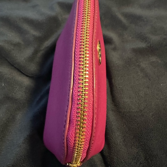 NWOT Tory Burch authentic small cosmetic bag color maroon - Picture 4 of 12